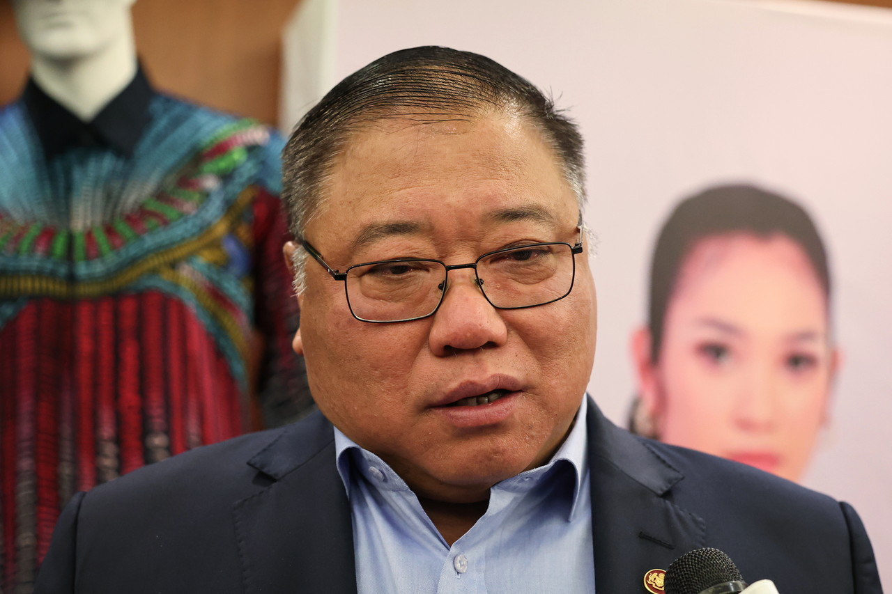 Tiong King Sing - Gambar Bernama