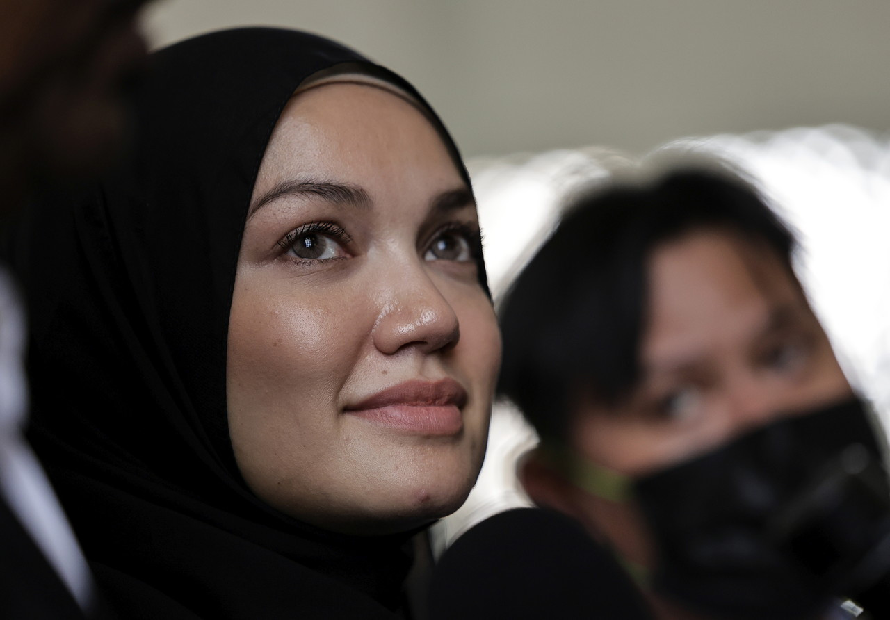 Puteri Sarah Liyana - Gambar fail