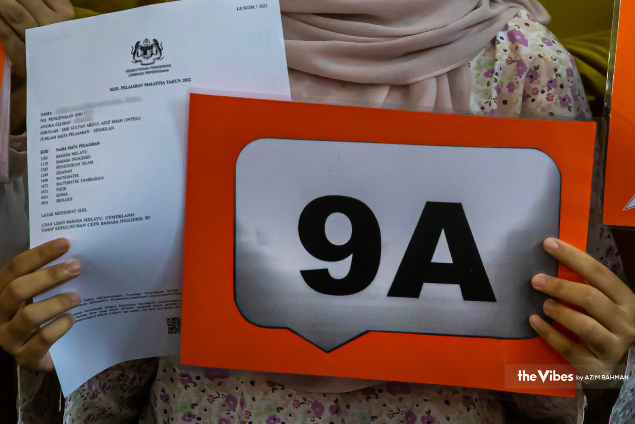 Malaysia bakal kehilangan kira-kira 70 peratus pekerja kemahiran tinggi jika trend lepasan SPM tidak menyambung pengajian ke peringkat lebih tinggi berterusan. - Gambar oleh Azim Rahman