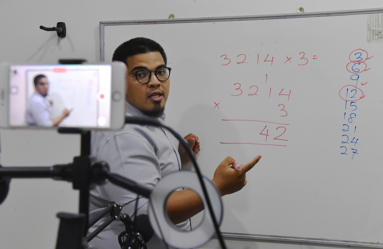Sempena Hari Pekerja yang disambut pada 1 Mei lalu bertemakan ‘Pekerja Pemangkin Wadah Malaysia MADANI’, semua pekerja wajar memperkemaskan motivasi diri untuk menjadi anggota perkhidmatan terbaik - Gambar Hiasan