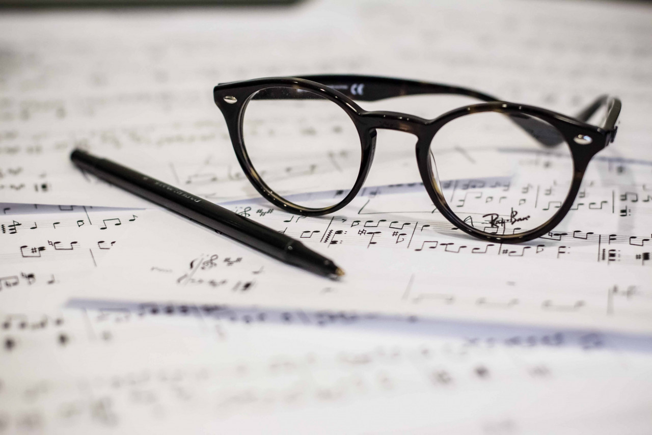 Mencipta lagu adalah satu usaha yang hanya perlu dilakukan sekali sahaja sehingga ia siap dirakam. - Gambar hiasan Unsplash