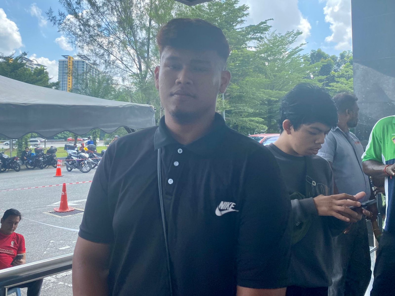 Mohd Fariz Fadzil - Ganbar Diyana Nawar