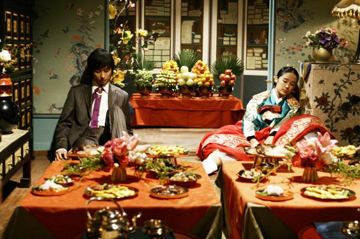 Salah satu babak dalam drama romantik Princess Hours atau Goong (2006).
