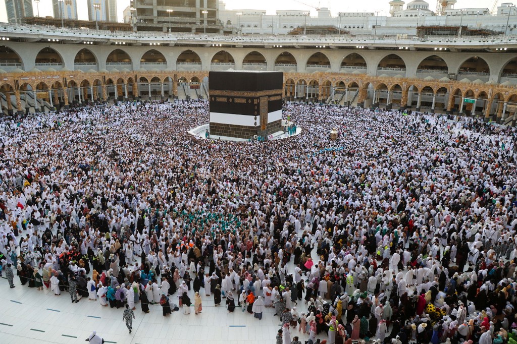 Institusi fatwa adalah institusi Islam yang ditauliahkan dan diberi mandat oleh Raja-Raja Melayu selaku Ulil Amri dalam sebuah negara Islam Malaysia - gambar hiasan