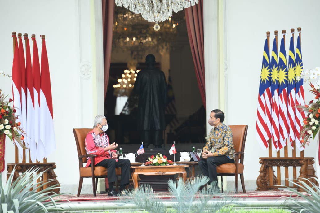 Ismail Sabri mengadakan pertemuan dengan Presiden Indonesia Joko Widodo, di Jakarta, hari ini. - Gambar dari Facebook Ismail Sabri Yaakob