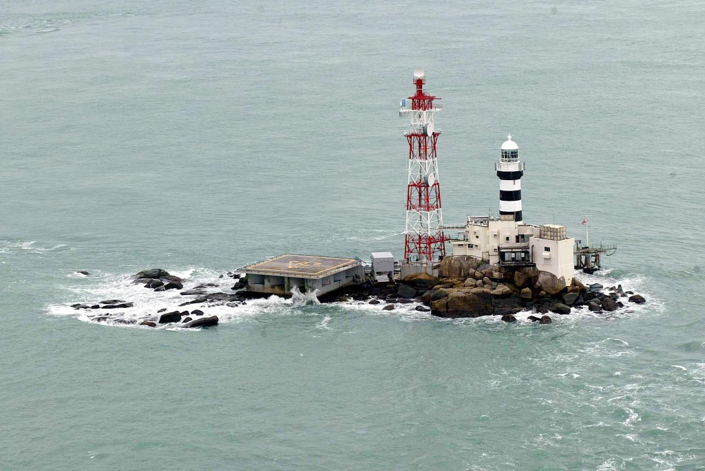 Pulau Batu Puteh - Gambar AFP
