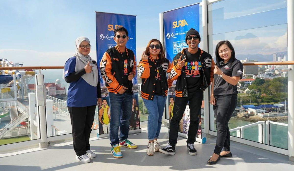 Ajak, Suraya dan Shuib mengendalikan segmen pagi di Suria FM, Morning Morning Suria - Gambar Fail
